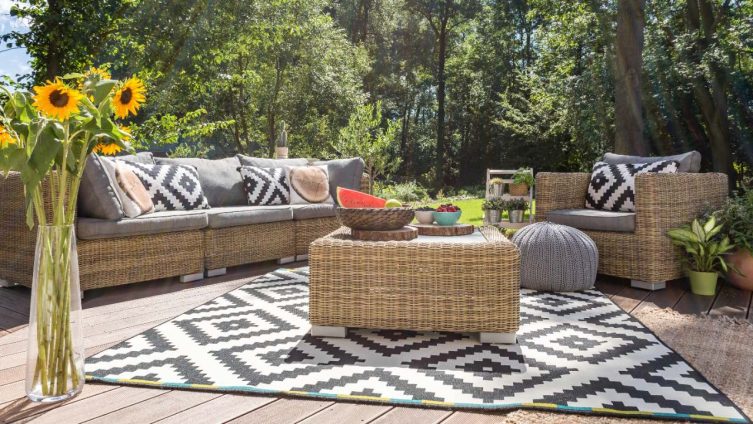 Hochwertige Outdoor-Möbel - Rattanmöbel mit Outdoorteppich bei Freizeit, Haus & Garten
